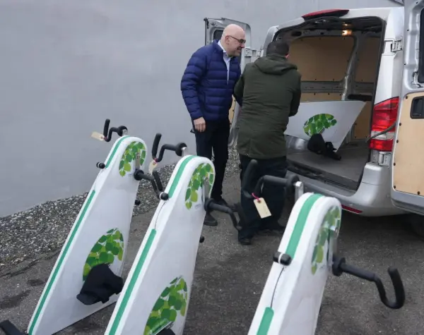 Træningscykler til ældre levering til kunder over hele verden